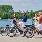 Premium Island Villas, Parc Maasresidence Vila