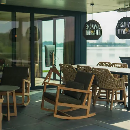 Premium Island Villas, Parc Maasresidence Villa Thorn