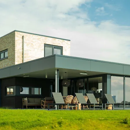 Villa Premium Island Villas, Parc Maasresidence *