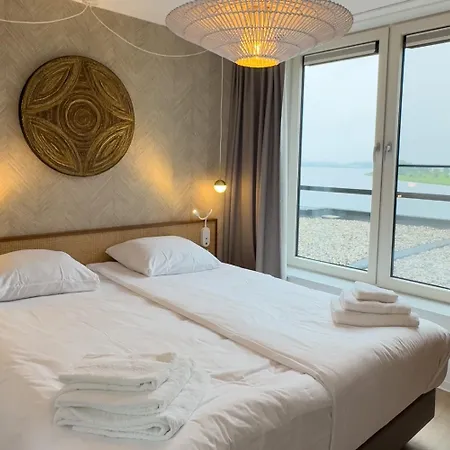 Premium Island Villas, Parc Maasresidence Villa *