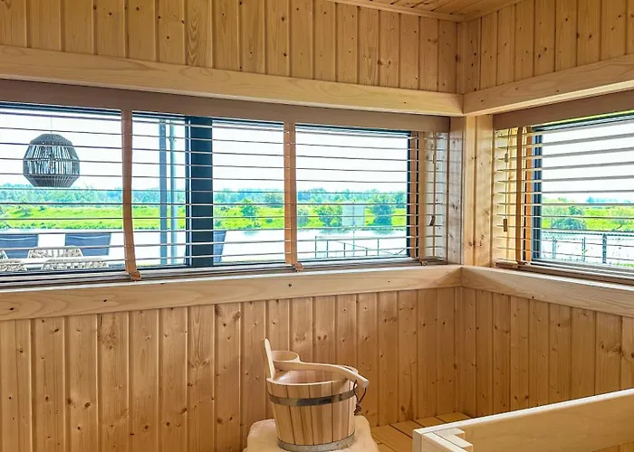 Premium Island Villas, Parc Maasresidence Villa *