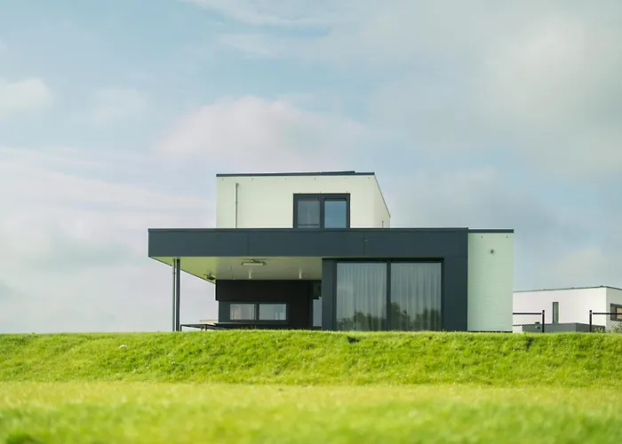 Premium Island Villas, Parc Maasresidence فيلة *